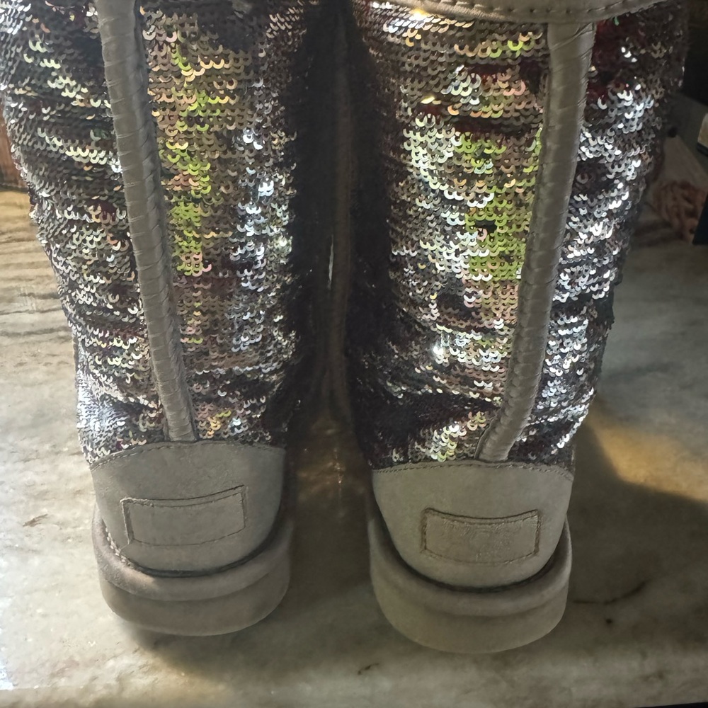 UGG Boots-Women’s sequined lightly used - Picture 6 of 7